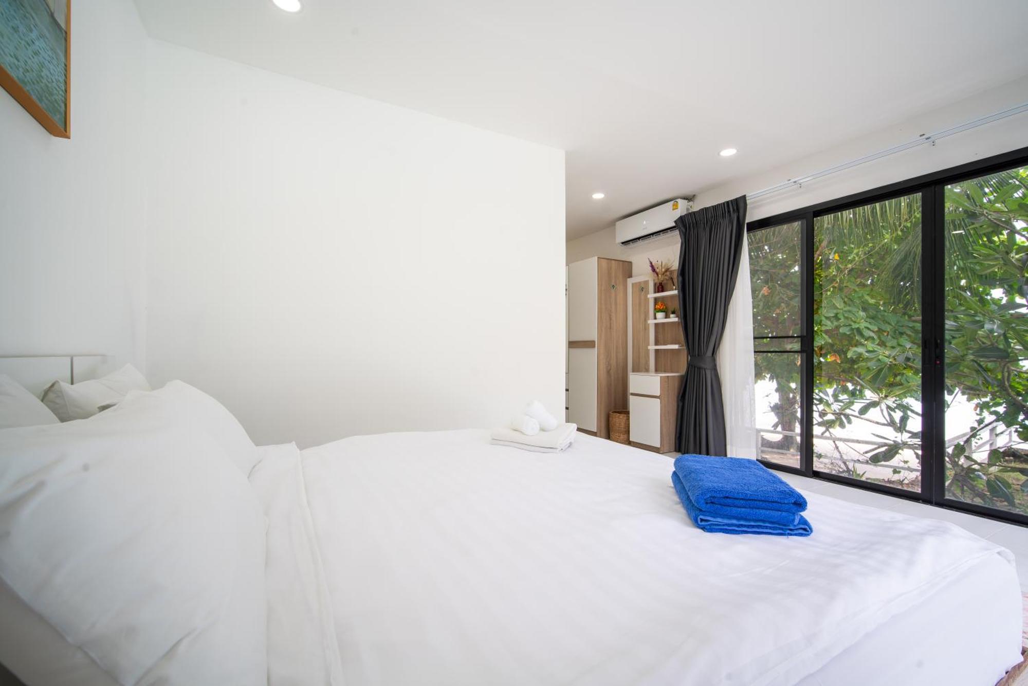 Mona Seaview Pool Front Aoyon Villa